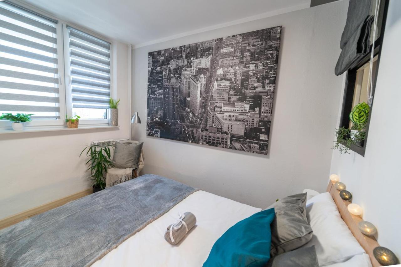 Metro Lux Home Apartment Varşovia Exterior foto