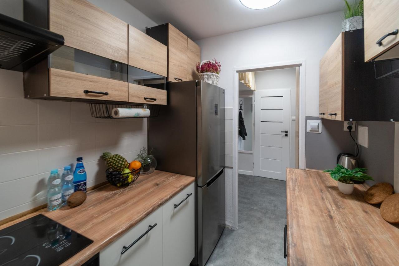 Metro Lux Home Apartment Varşovia Exterior foto