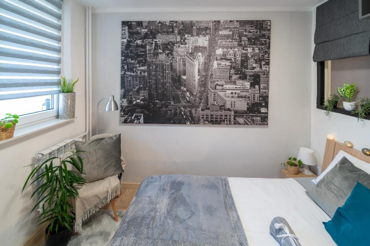 Metro Lux Home Apartment Varşovia Exterior foto