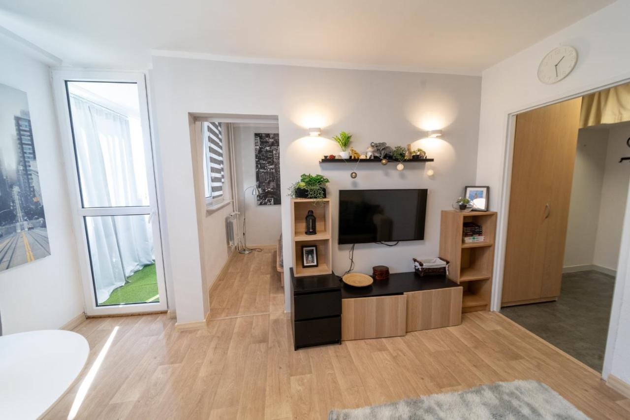 Metro Lux Home Apartment Varşovia Exterior foto