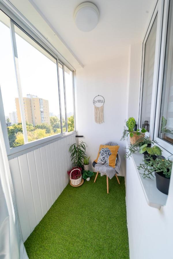 Metro Lux Home Apartment Varşovia Exterior foto