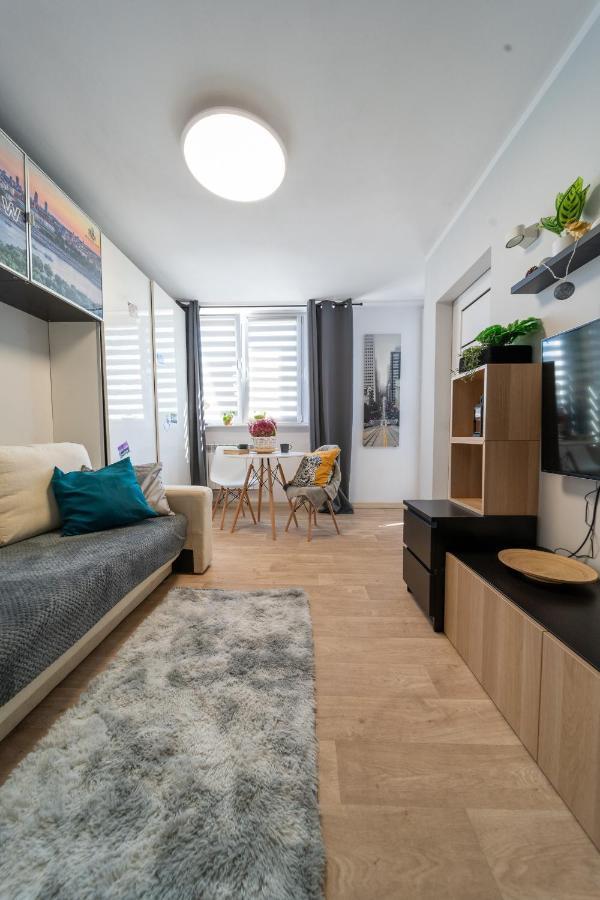 Metro Lux Home Apartment Varşovia Exterior foto