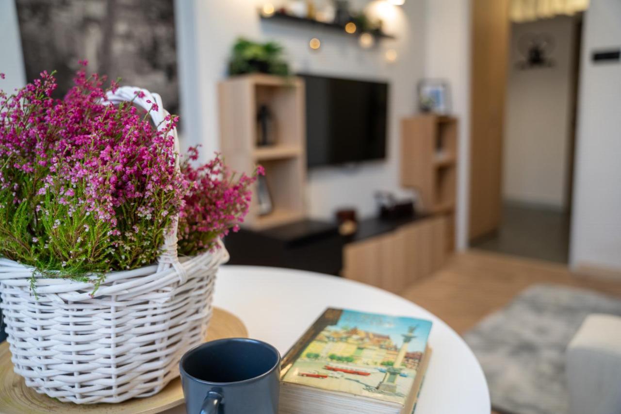 Metro Lux Home Apartment Varşovia Exterior foto